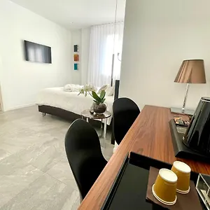 https://le-muraine-hotel.it-lombardy.com